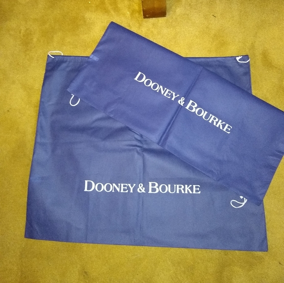 Meet your Posher, Debra - Picture 2 of 3